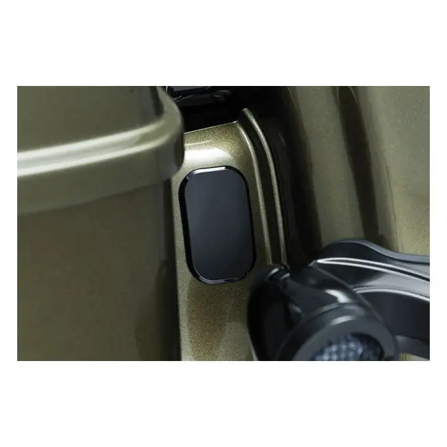 Kuryakyn Antennin reiän täyttö FLHX 06-20; FLHT 10-20 Road Glide; FLHRXS 17-20 Pakollinen (Must-Have)