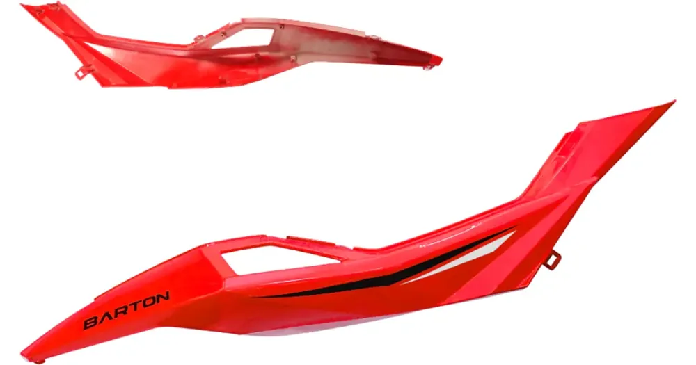 Älä Missaa Punainen takakate, ylempi oikea, Barton Blade-R 125