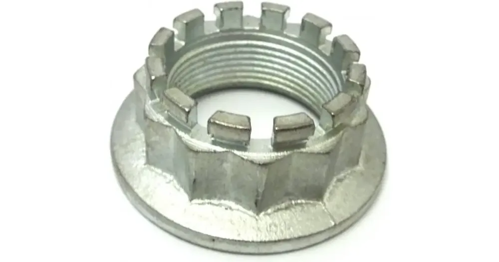 Kausialennus Taka-akselin lukkomutteri, M30x1.5mm, oikeakätinen kierre, oikea puoli, Junak M15 125