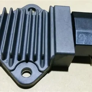 Tourmax RGU-107 jännitteensäädin Halpa