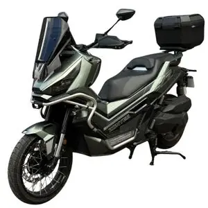 Ajankohtainen Ermax Touring (47 cm) Kypärä - Musta